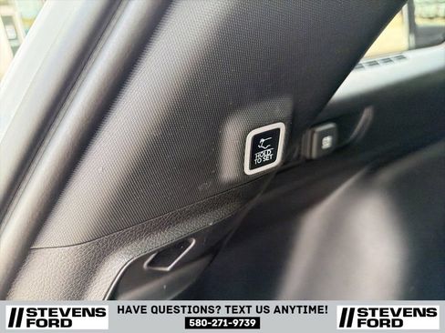 Used 2025 Jeep Grand Cherokee Altitude AWD/4WD image 32