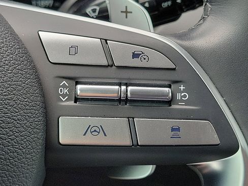 Used 2025 Hyundai Palisade SEL FWD image 16