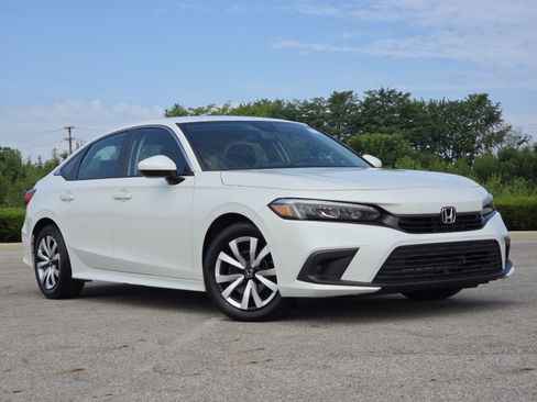 Used 2023 Honda Civic LX image 2