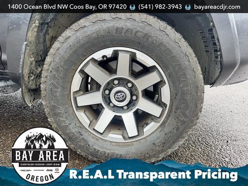 Used 2021 Toyota 4Runner TRD Off-Road image 9
