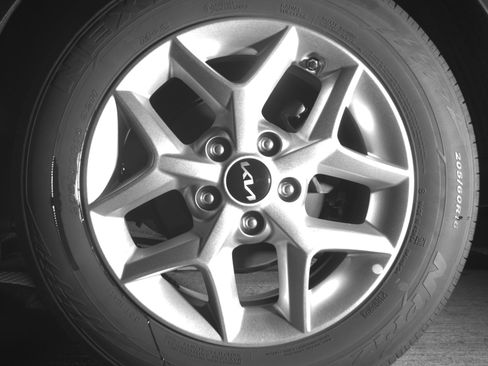 Used 2025 Kia Soul LX w/ LX Technology Package FWD image 12