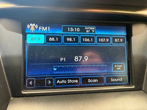 Used 2012 Hyundai Azera FWD image 17