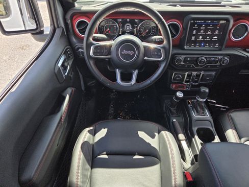 Used 2022 Jeep Gladiator Rubicon w/ LED Lighting Group AWD/4WD image 15