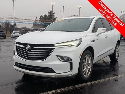 Used 2023 Buick Enclave Essence w/ Experience Buick Package image 3