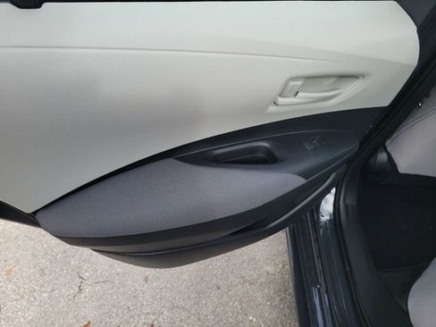 Used 2025 Toyota Corolla LE image 9