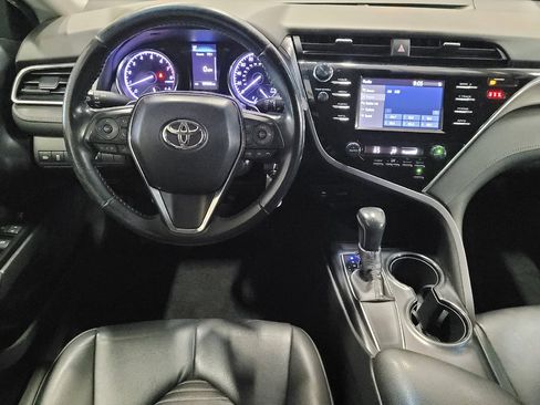 Used 2018 Toyota Camry SE FWD image 22
