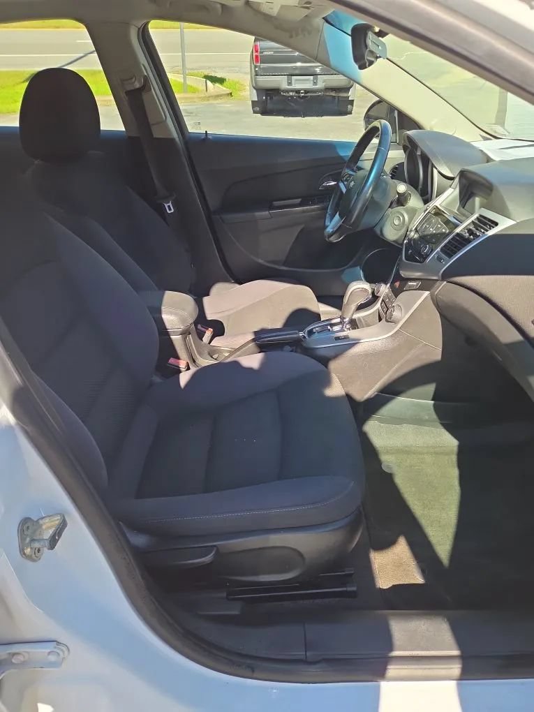 Used 2012 Chevrolet Cruze LT w/ All-Star Edition FWD image 10