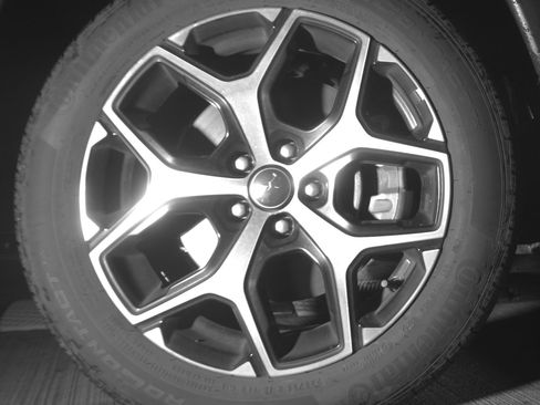 Used 2025 Jeep Compass Limited AWD/4WD image 13