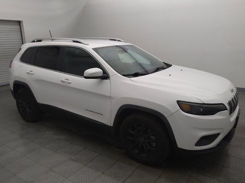 Used 2019 Jeep Cherokee Latitude Plus FWD image 11