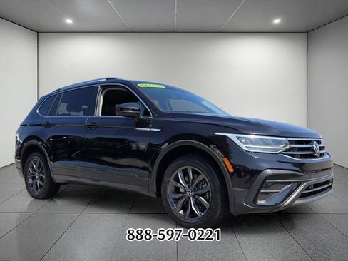 Certified 2022 Volkswagen Tiguan SE FWD image 7