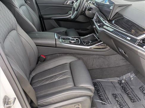 Certified 2025 BMW X7 M60i w/ Climate Comfort Package image 24