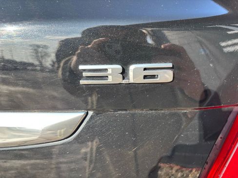 Used 2018 Cadillac XT5 Platinum image 14