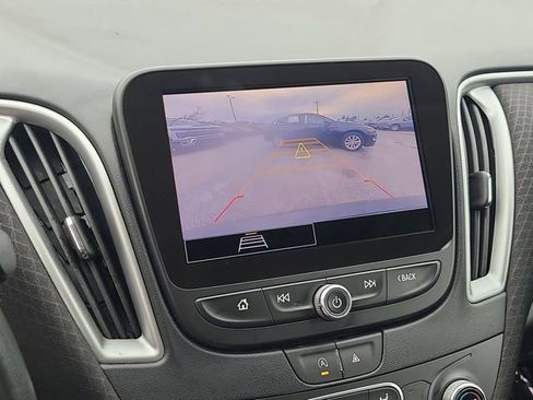 Used 2024 Chevrolet Malibu LT image 32