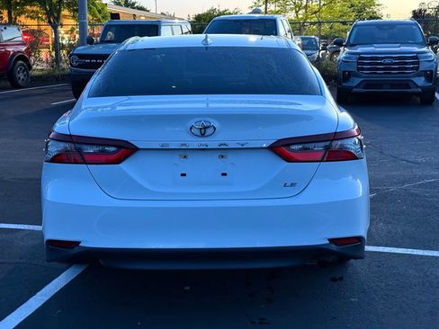 Used 2023 Toyota Camry LE FWD image 4