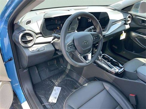 New 2025 Chevrolet Trax ACTIV w/ Driver Confidence Package image 12