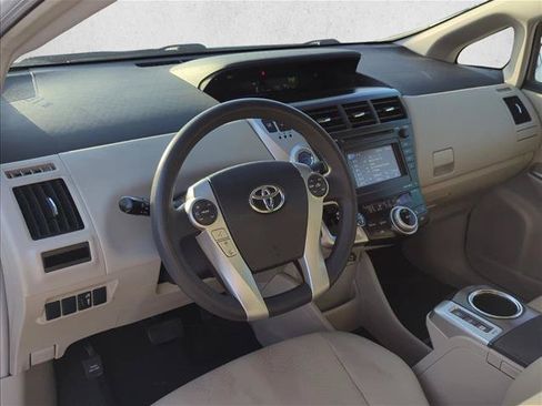 Used 2014 Toyota Prius V Three FWD image 9
