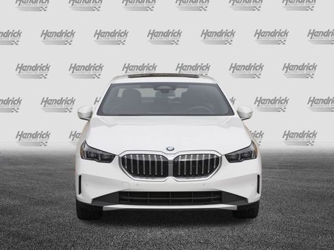 Certified 2025 BMW 530i xDrive w/ Premium Package image 3