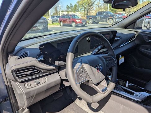 New 2026 Buick Envista Sport Touring image 9