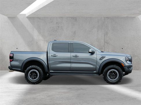 Used 2025 Ford Ranger Raptor image 2