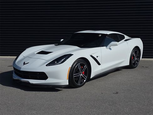 Used 2016 Chevrolet Corvette Stingray Coupe w/ 2LT Preferred Equipment Group image 1