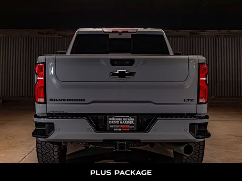 Used 2024 Chevrolet Silverado 2500 LTZ w/ LTZ Plus Package AWD/4WD image 7
