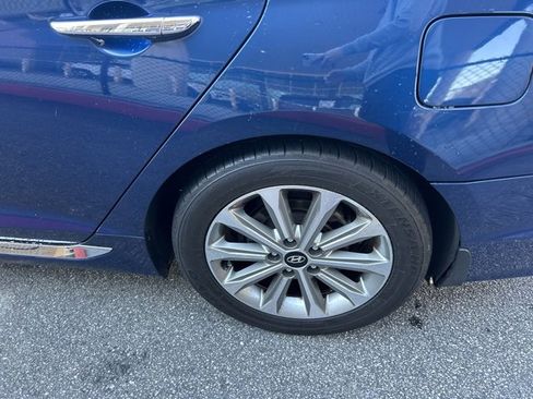 Used 2016 Hyundai Sonata Limited w/ Option Group 05 image 6