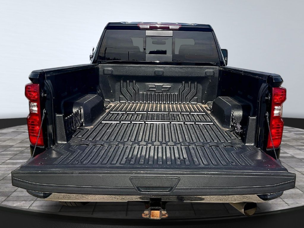Used 2020 Chevrolet Silverado 2500 LT w/ Convenience Package AWD/4WD image 9