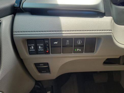 Used 2024 Honda Odyssey Touring image 28