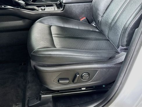 Used 2021 Kia Sorento S w/ Panoramic Sunroof Package AWD/4WD image 22