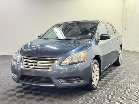 Used 2015 Nissan Sentra SV image 1