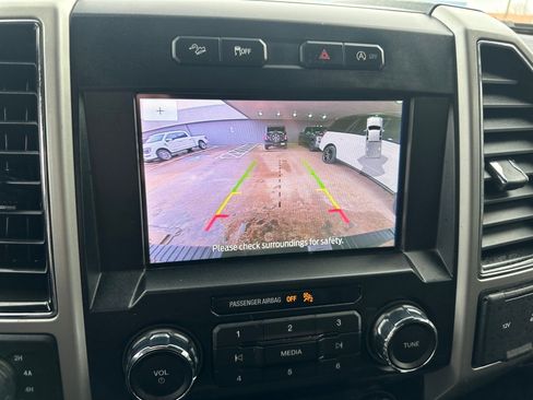 Used 2019 Ford F150 Lariat w/ Trailer Tow Package image 12