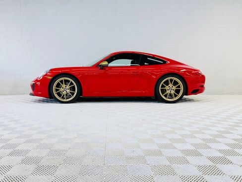 Used 2019 Porsche 911 Carrera T image 1