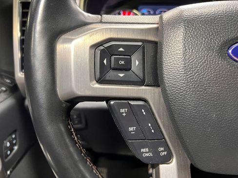 Used 2022 Ford F250 Platinum w/ FX4 Off-Road Package image 10