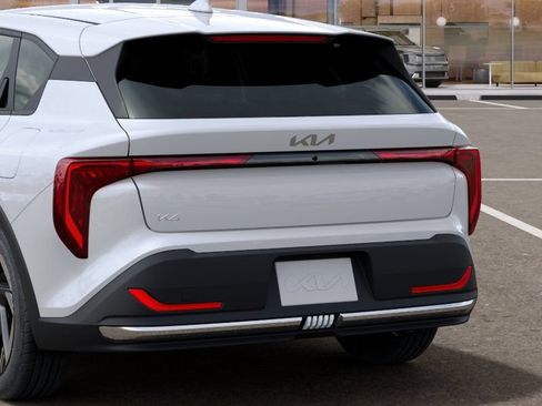 New 2026 Kia K4 EX FWD image 14