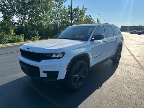 Certified 2023 Jeep Grand Cherokee L Laredo AWD/4WD image 7