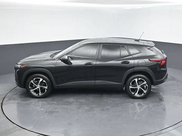 Used 2024 Chevrolet Trax RS w/ Driver Confidence Package FWD image 36