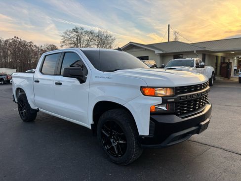 Used 2019 Chevrolet Silverado 1500 W/T w/ WT Convenience Package image 3