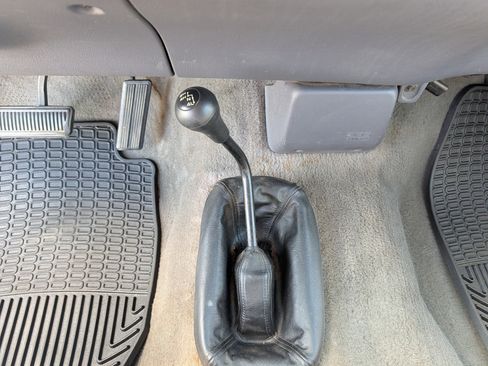 Used 1997 Dodge Ram 1500 Truck 4x4 Club Cab image 16