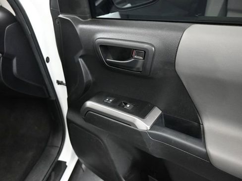 Used 2023 Toyota Tacoma SR5 RWD image 23