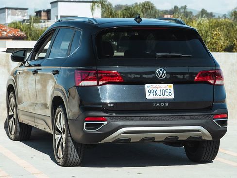 Used 2022 Volkswagen Taos SE image 13