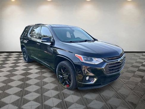 Used 2020 Chevrolet Traverse Premier w/ Redline Edition FWD image 5