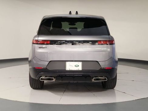 Used 2025 Land Rover Range Rover Sport SE AWD/4WD image 10