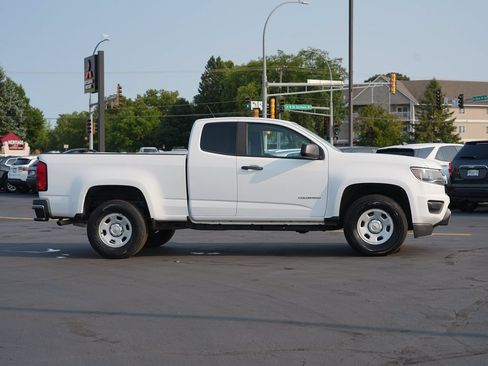 Used 2018 Chevrolet Colorado W/T w/ WT Convenience Package RWD image 2