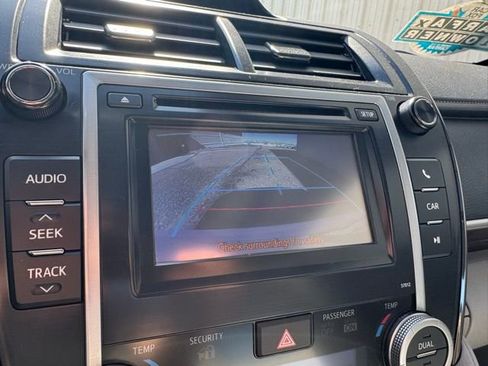 Used 2012 Toyota Camry XLE w/ Convenience Pkg image 4