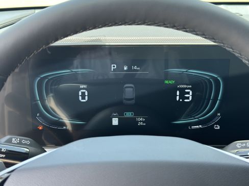 New 2025 Kia Niro SX image 33