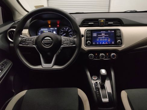 Used 2021 Nissan Versa SV image 22