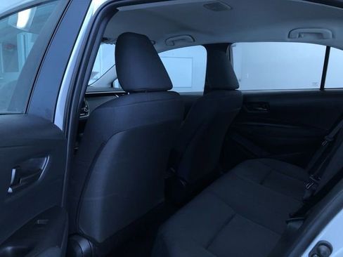 Used 2025 Toyota Corolla LE image 19