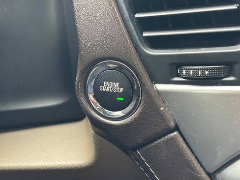 Used 2020 Chevrolet Suburban Premier RWD image 8