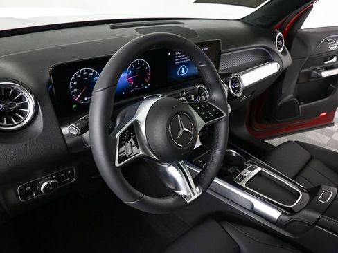 New 2026 Mercedes-Benz GLB 250 image 5