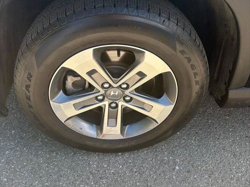 Used 2023 Honda Pilot EX-L image 3